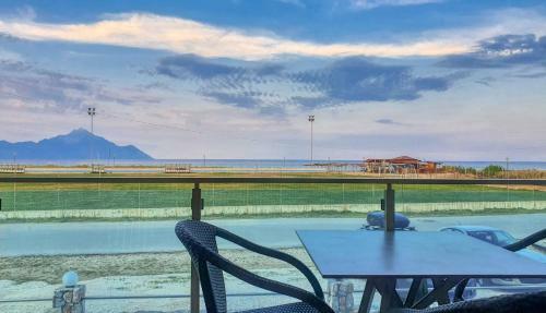 Hotel Vrahakia Beach