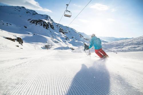 Hostal Pension M�hlbacher