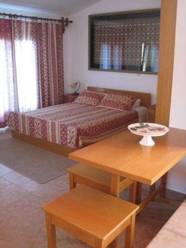 Vamos Palace Apartments