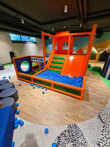 Wave Privilege Apartment