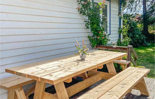 Awesome Home In Tr�sl�vsl�ge With 4 Bedrooms #269