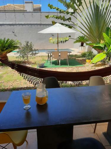 Hostal Casa De Hospede Com Piscina E Cozinha