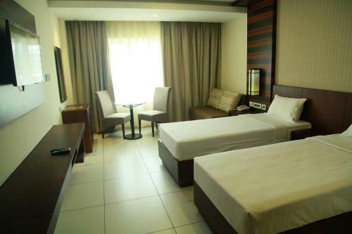 Posada Vavas Inn & Suites