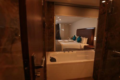 Seven Hills Hotel