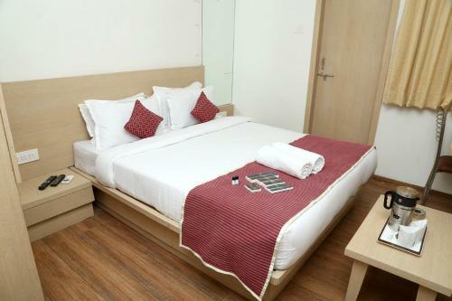 Hotel Tulsi Rooms N Banquite