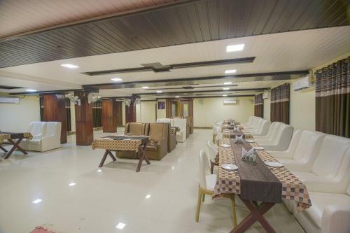 Hotel Pal Residency