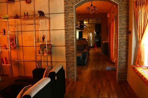 Penthouse 2bhk With Bathtub And Terrace