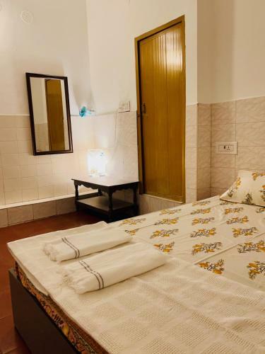 Hostal La Ruelle Guest House