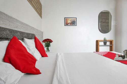 Oyo Flagship 90908 Hotel Kalptaru