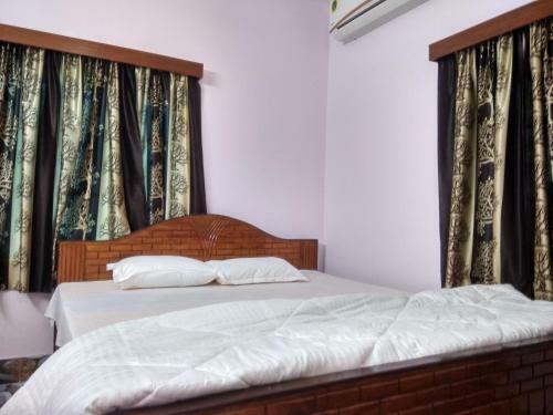 Hotel Roy Guest House