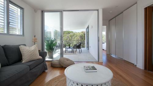 Belle Mare Holiday House