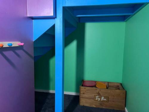 Oriana Grande- 5 Bdrm Sleeps 14 Beach View Wifi