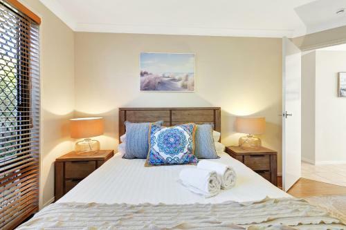 Pet Friendly 5 Br Family Home W Pool At Caloundra