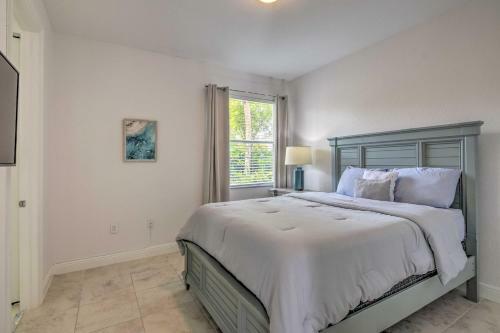 Lakefront Miramar Retreat With Saltwater Pool!