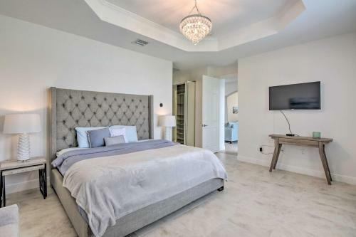 Lakefront Miramar Retreat With Saltwater Pool!