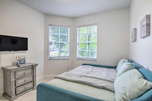 Lakefront Miramar Retreat With Saltwater Pool!