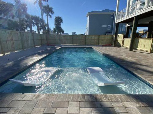 Toes In The Sand By Pensacola Beach Properties