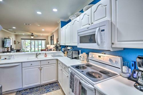 Apartamento Waterfront Condo With Boat Dock, Gym And Pool!