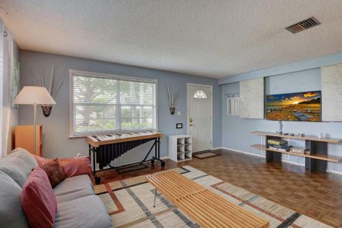 Beautiful Naples Park Cottage -only 1 Mile To Vanderbilt Beach North