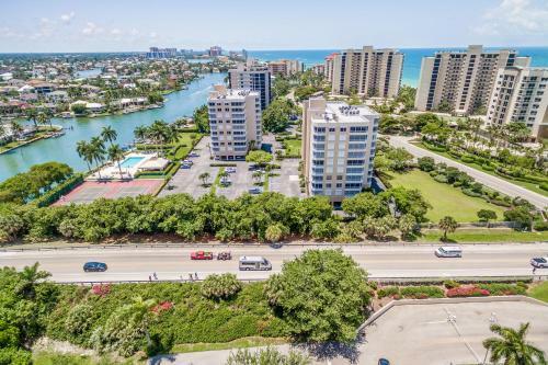 A Slice Of Naples Life