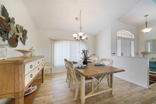 Bella Vista - Private Villa With Heated Pool - Sleeps 6