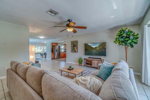 Golf Retreat - Private Dog Friendly Villa With Heated Pool - Sleeps 6