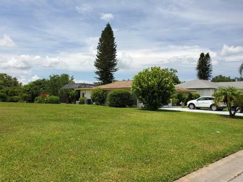 Gecko Garden - Private Villa With Unheated Pool - Sleeps 6