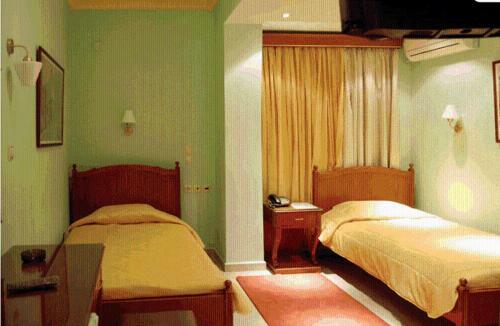 Hotel Avra