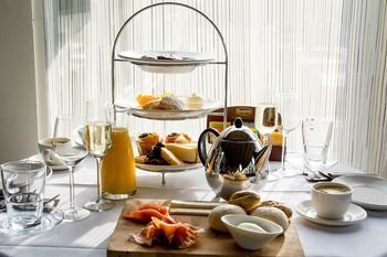 Sandton Hotel De Roskam