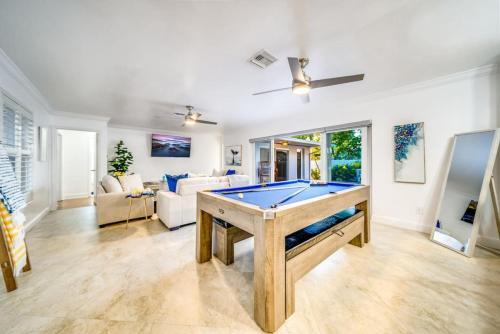Pompano Pool Paradise