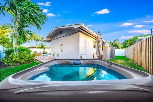 Pompano Pool Paradise