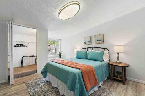 Family Friendly W/pool. 5 Miles To Madeira Beach