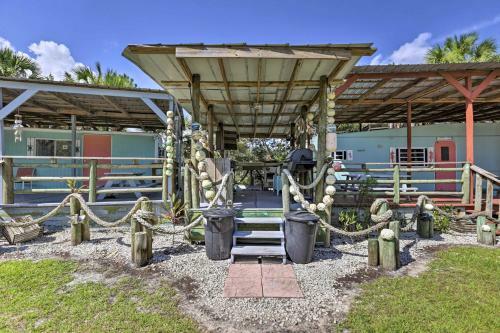 Kickin Back Shacks Steinhatchee Hideaway!