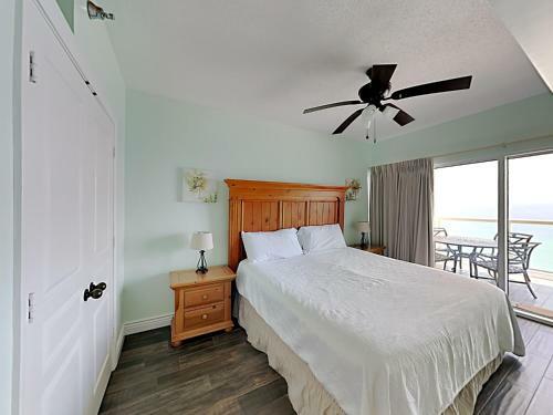 Apartamento Emerald Isle #1506