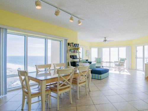 Apartamento Emerald Isle #1201