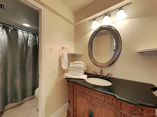 Apartamento Regency Towers #508 West