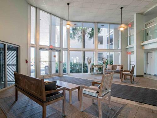 Apartamento Regency Towers #407 West