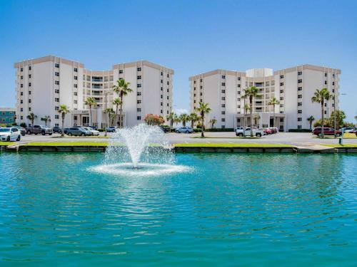 Apartamento Regency Towers #704 West