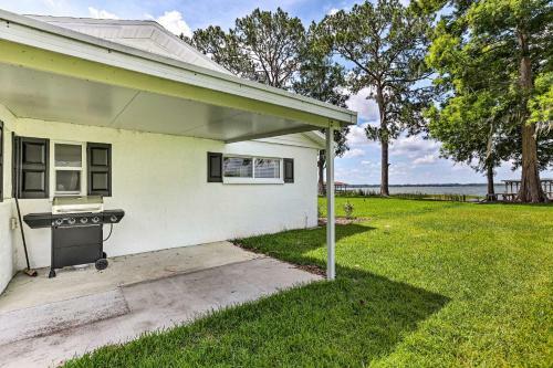 Lakefront Tavares Home With Sunroom And Boat Dock