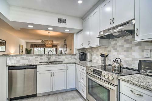 Apartamento Isla Del Sol Condo About 2 Mi To St Pete Beach!