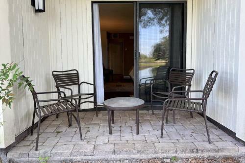 Saddlebrook Resort Studio Suite - Peaceful Pond Paradise - Pet Friendly - Convenience And Comfort
