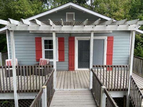 Cheerful House In Downtown Acworth Near Lakepoint