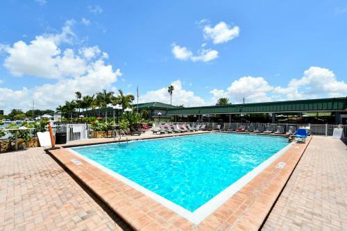 Apartamento Ramad 612 - Pool, Bunk Beds, Huge Tv, Tiki Bar