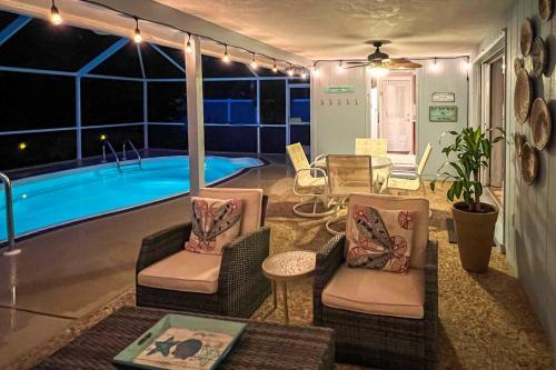 Sunny Sarasota Home 4 Mi To Siesta Key Beach