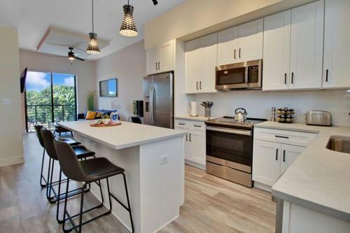 Apartamento Stylish Work And Play King Bed Mins From Dwntwn