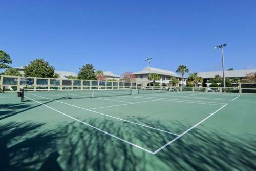 Beachwood Villas F-4