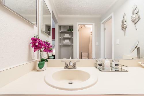 Zen Holistic Retreat By Carrollwood/westchase