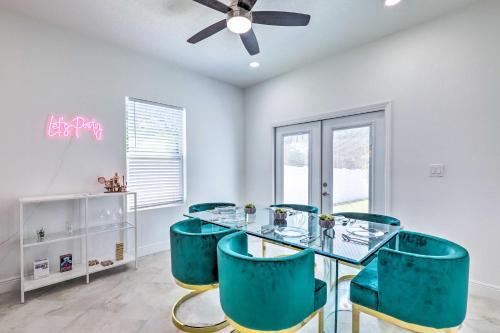 Chic And Bright Tampa Home About 5 Mi To Downtown!