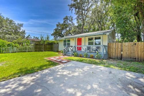 Central Tampa Home About 2 Mi To Busch Gardens!