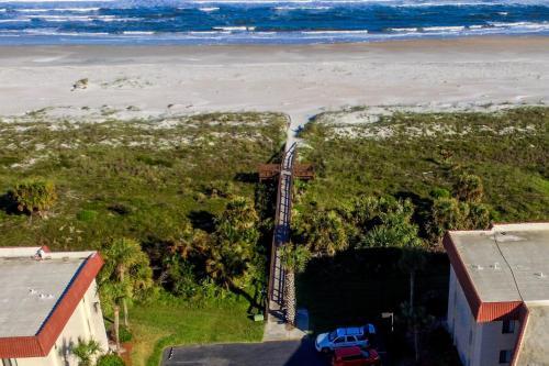 St Aug Ocean And Racquet II